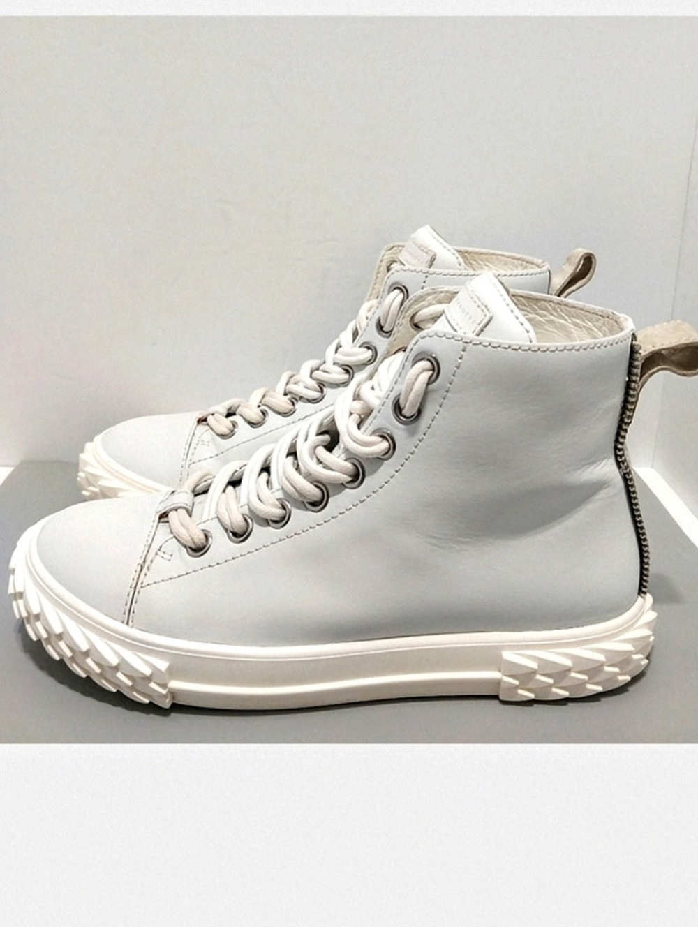 Giuseppe Zanotti‎ Blabber High-Top Sneakers, Size EUR 38.5| US 7.5